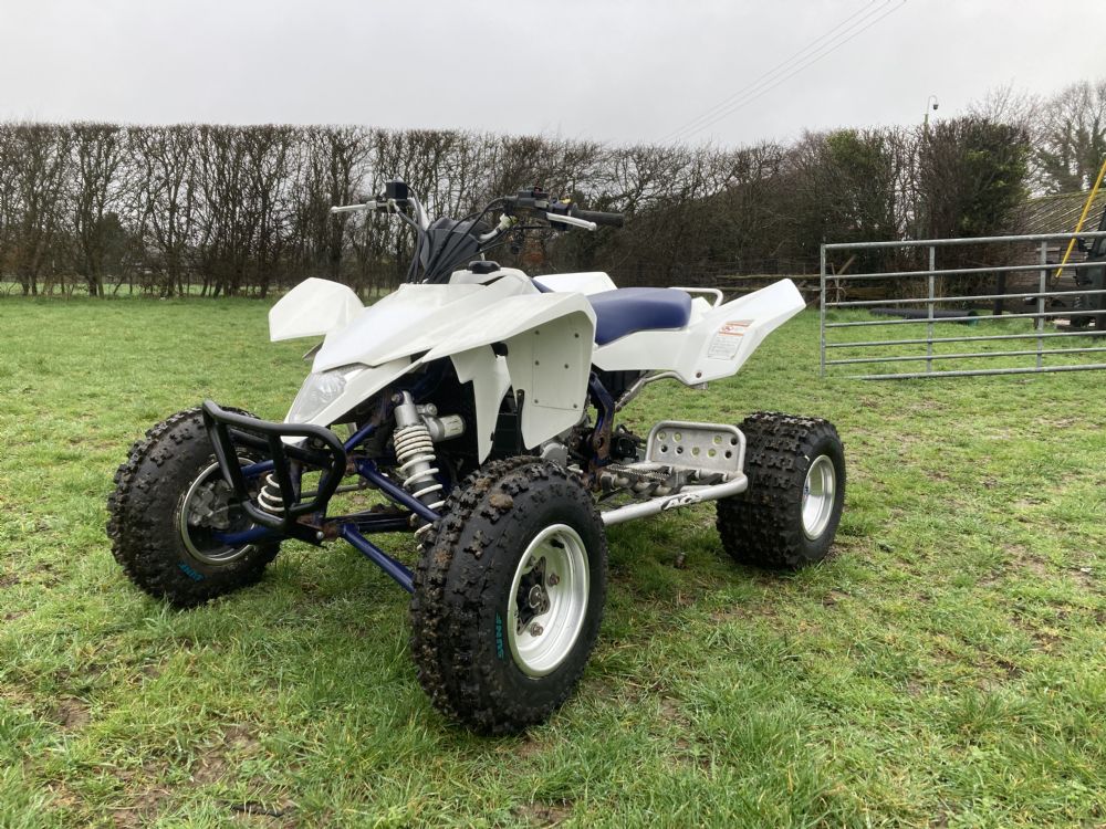 Suzuki LT-R450